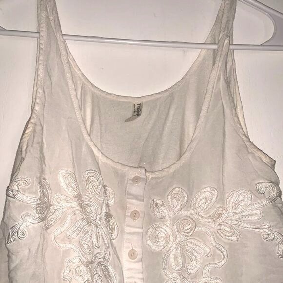 Free People Embroidered White Rayon Tank Top XS - Picture 2 of 9